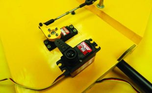 Servos 101: Choose the right one for your model
