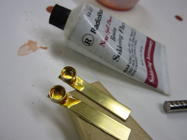 Small details count: WW I "Axe Handle" Wingtip Skids