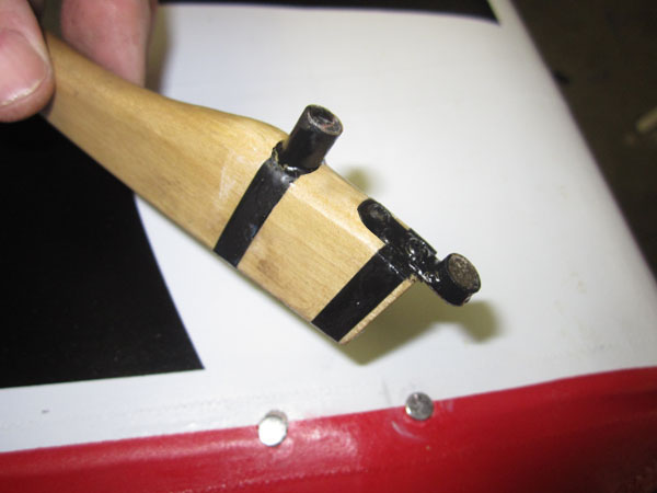 Small details count: WW I "Axe Handle" Wingtip Skids