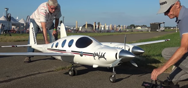 1/3.5-scale Rutan Boomerang